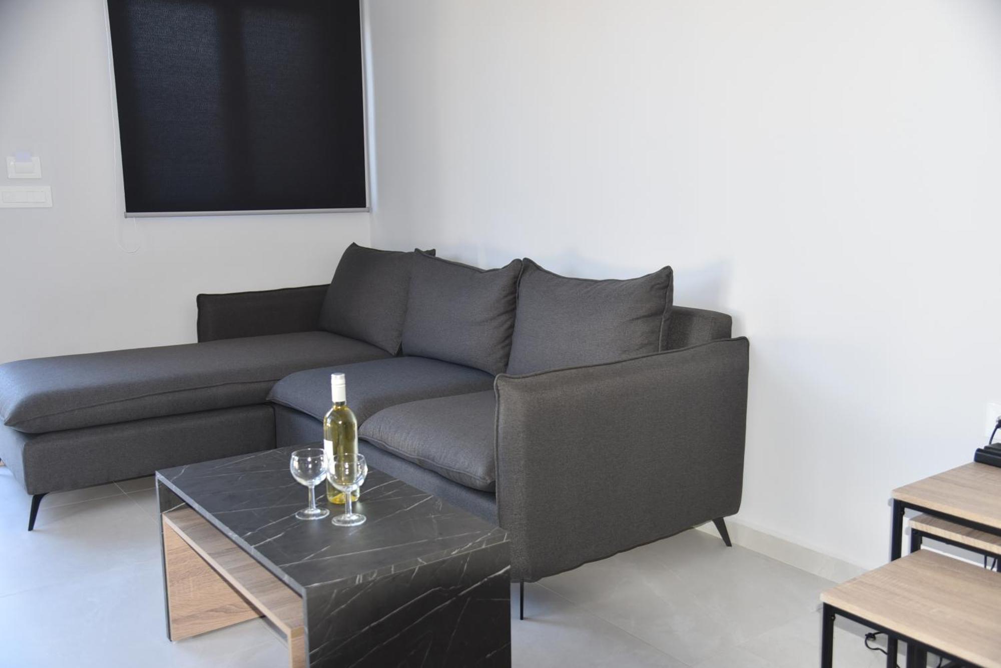 Pirgos Deluxe Apartment - Private Parking Kíssamos Exteriör bild