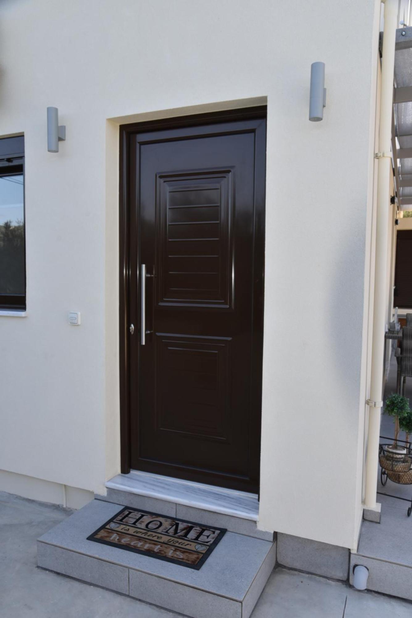 Pirgos Deluxe Apartment - Private Parking Kíssamos Exteriör bild