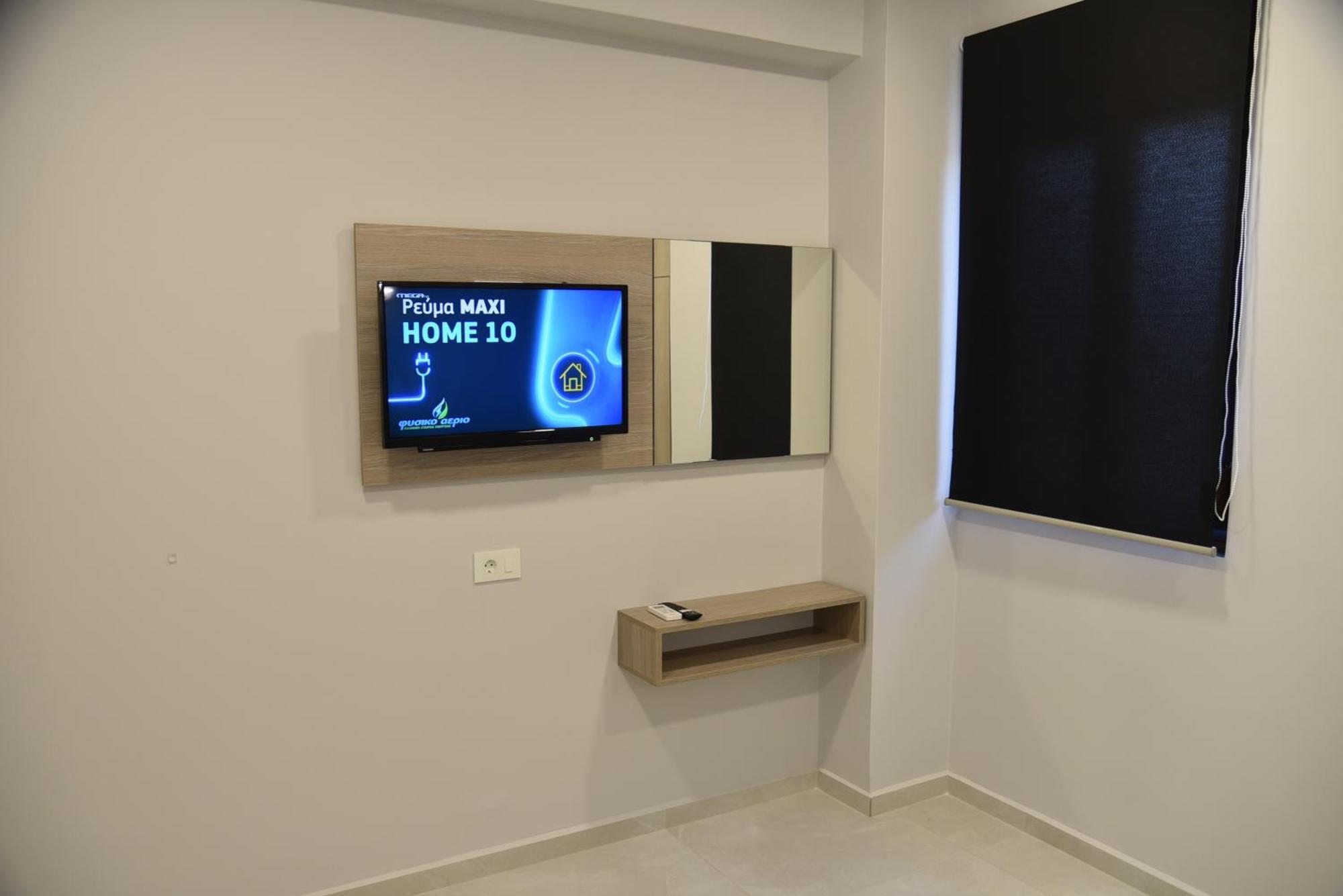 Pirgos Deluxe Apartment - Private Parking Kíssamos Exteriör bild