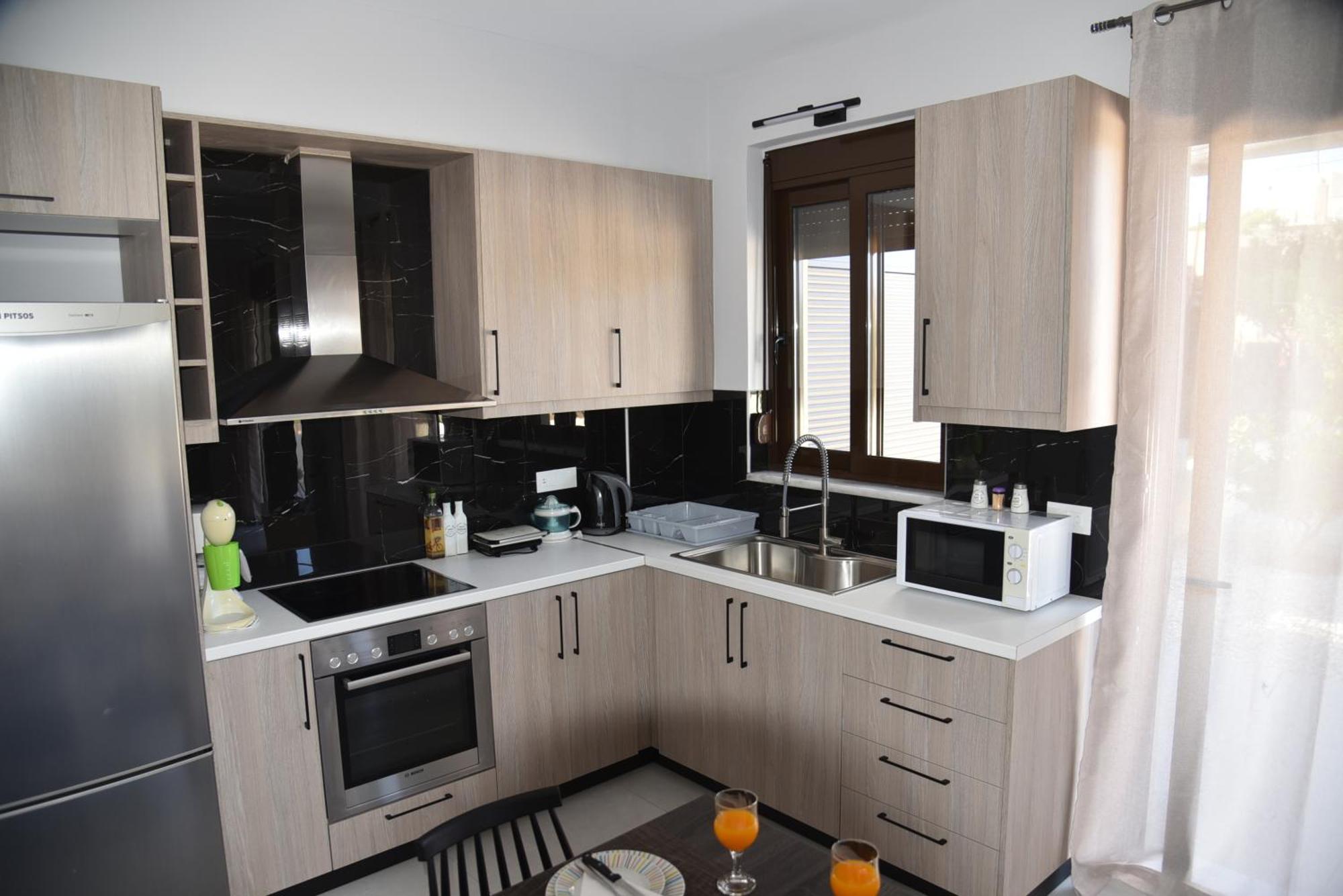 Pirgos Deluxe Apartment - Private Parking Kíssamos Exteriör bild