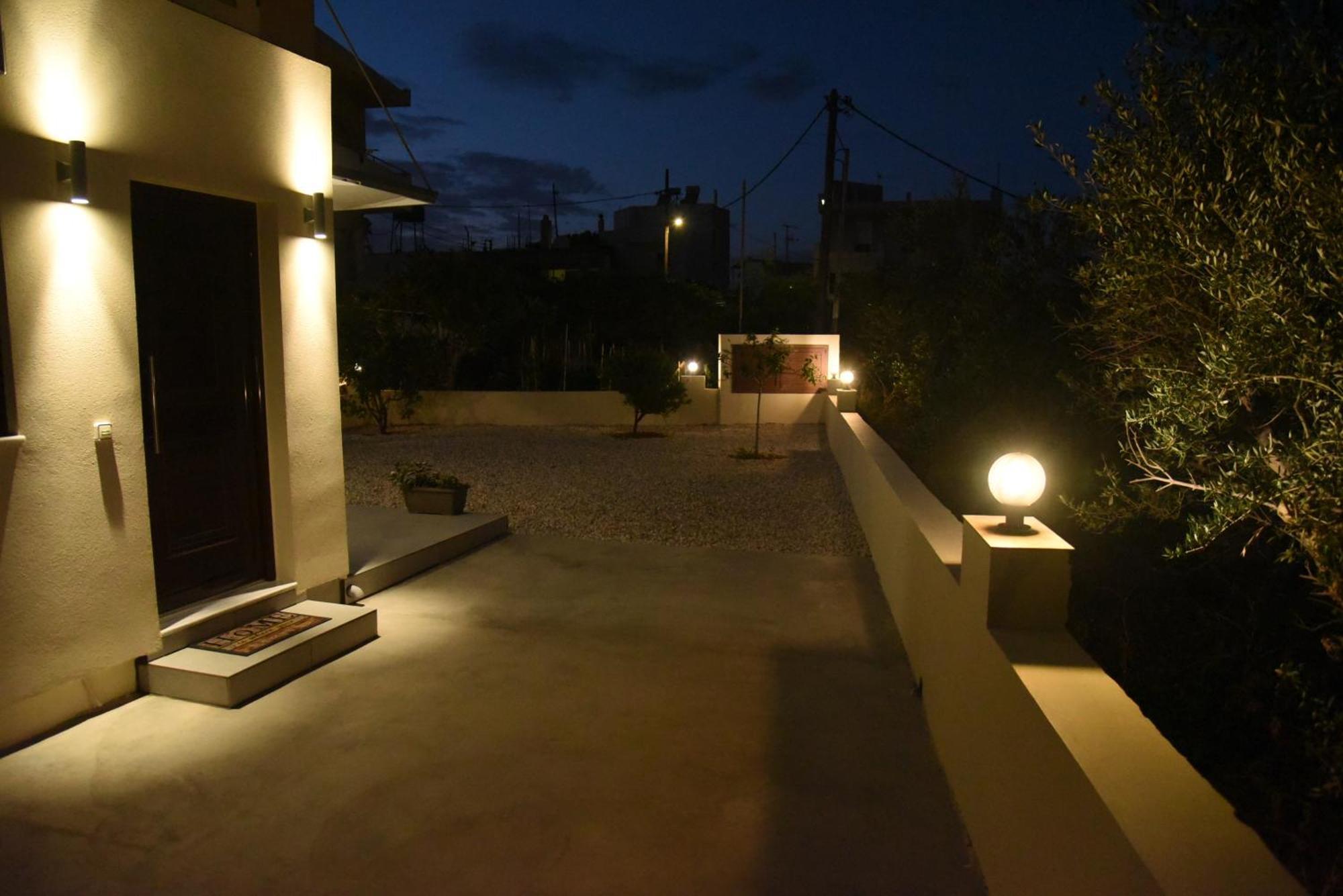 Pirgos Deluxe Apartment - Private Parking Kíssamos Exteriör bild
